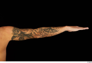 Claudio arm nude tattoo 0004.jpg